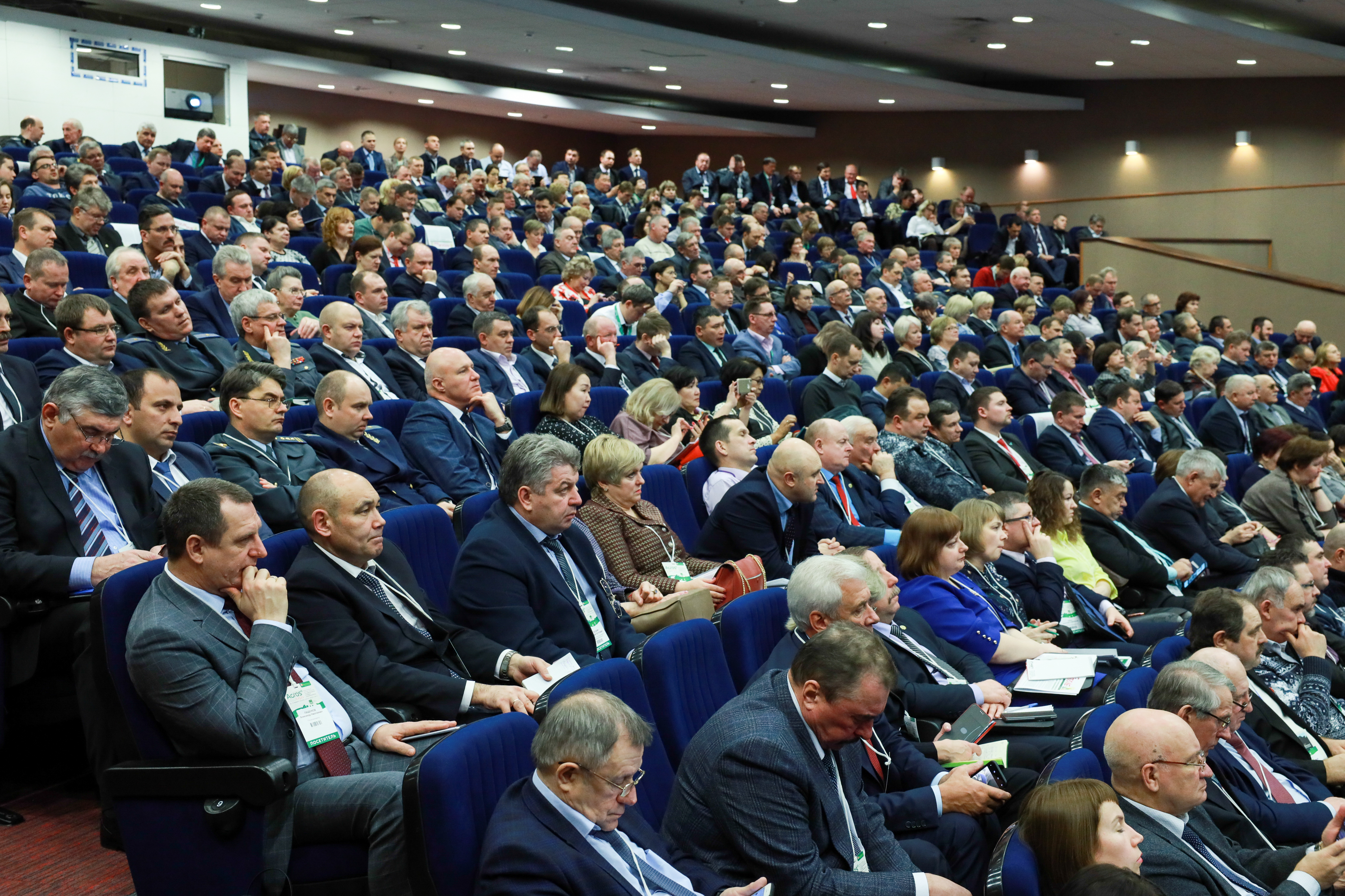Джамбулат Хатуов провёл Всероссийское агрономическое и агроинженерное совещание